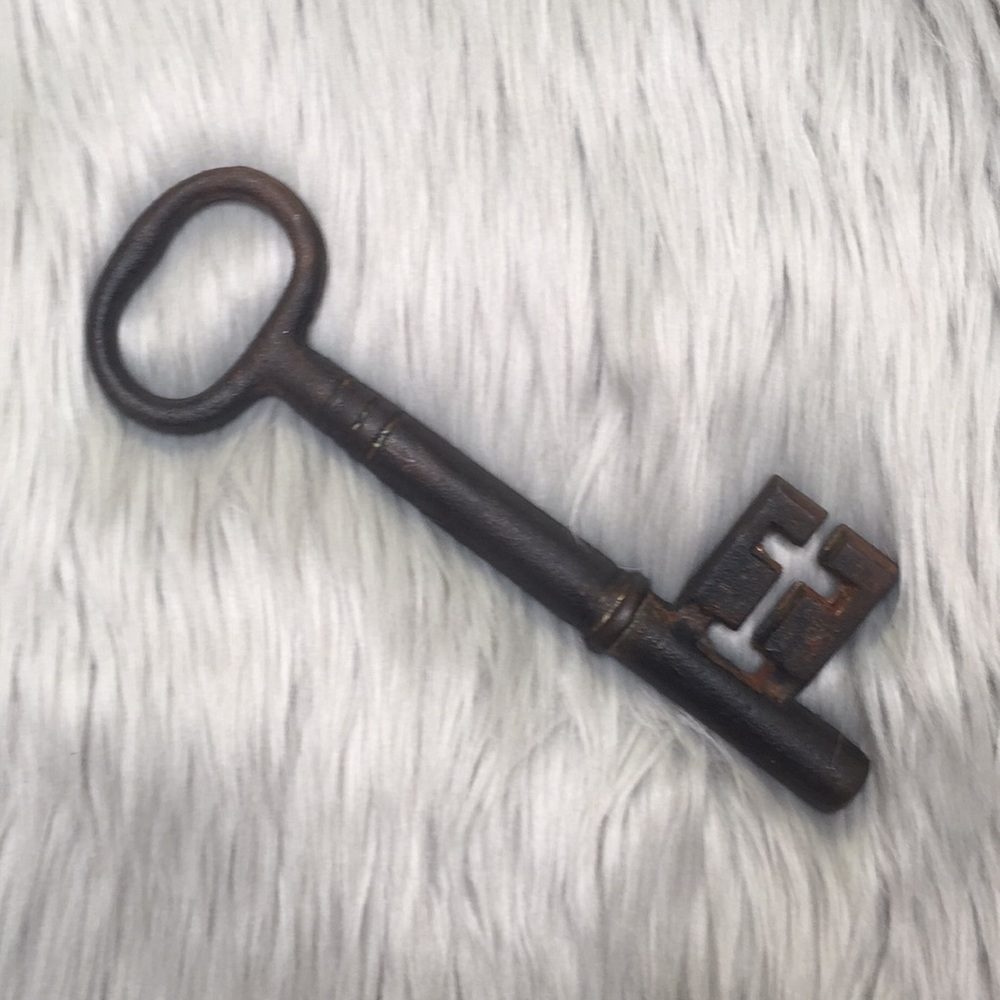 Rustic Key